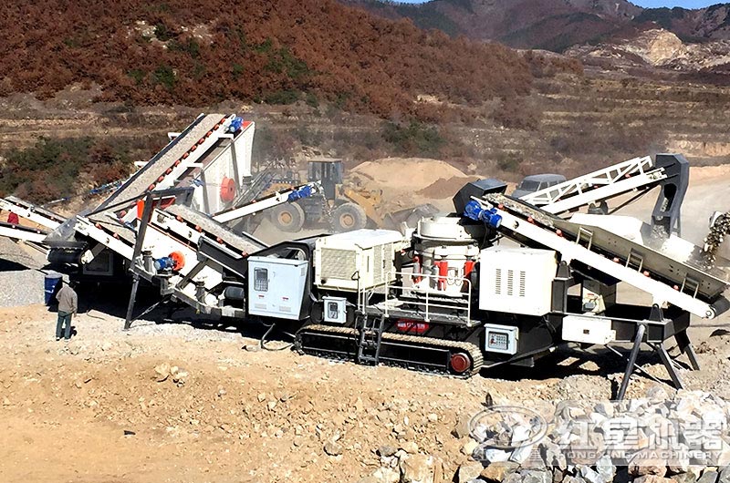 石料移動式破碎站現場 石料移動式破碎站現場